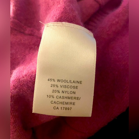 Banana Republic Pink Sweater - Picture 8 of 8